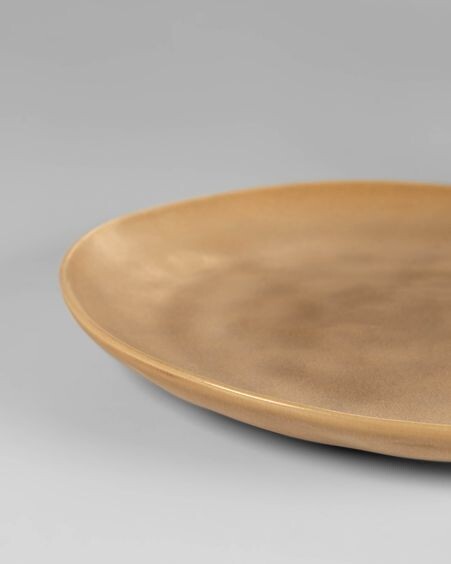 Plato plano Vreni de cerámica beige