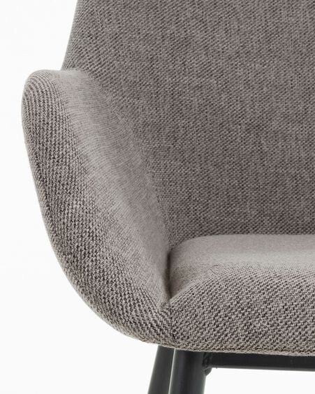 Silla Konna gris claro y patas de acero acabado pintado negro