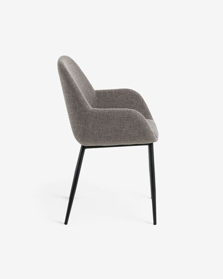 Silla Konna gris claro y patas de acero acabado pintado negro