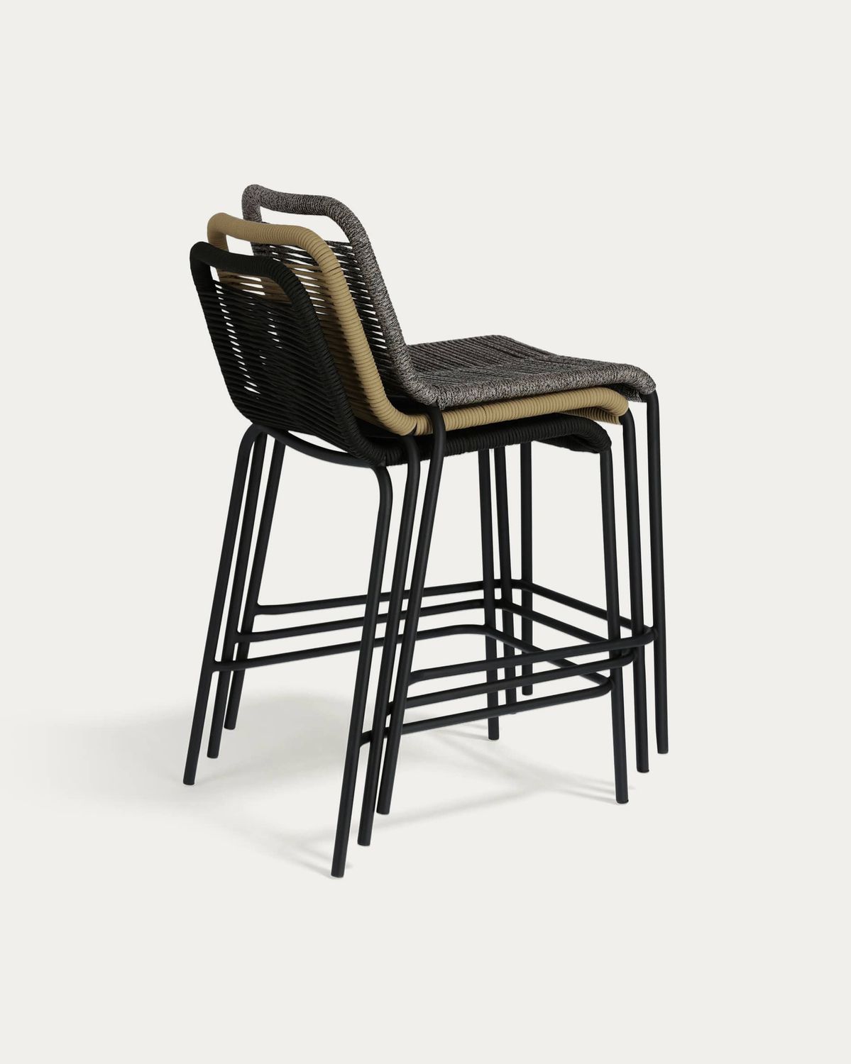 Taburete apilable Lambton de cuerda marrón y acero con acabado negro altura 62 cm