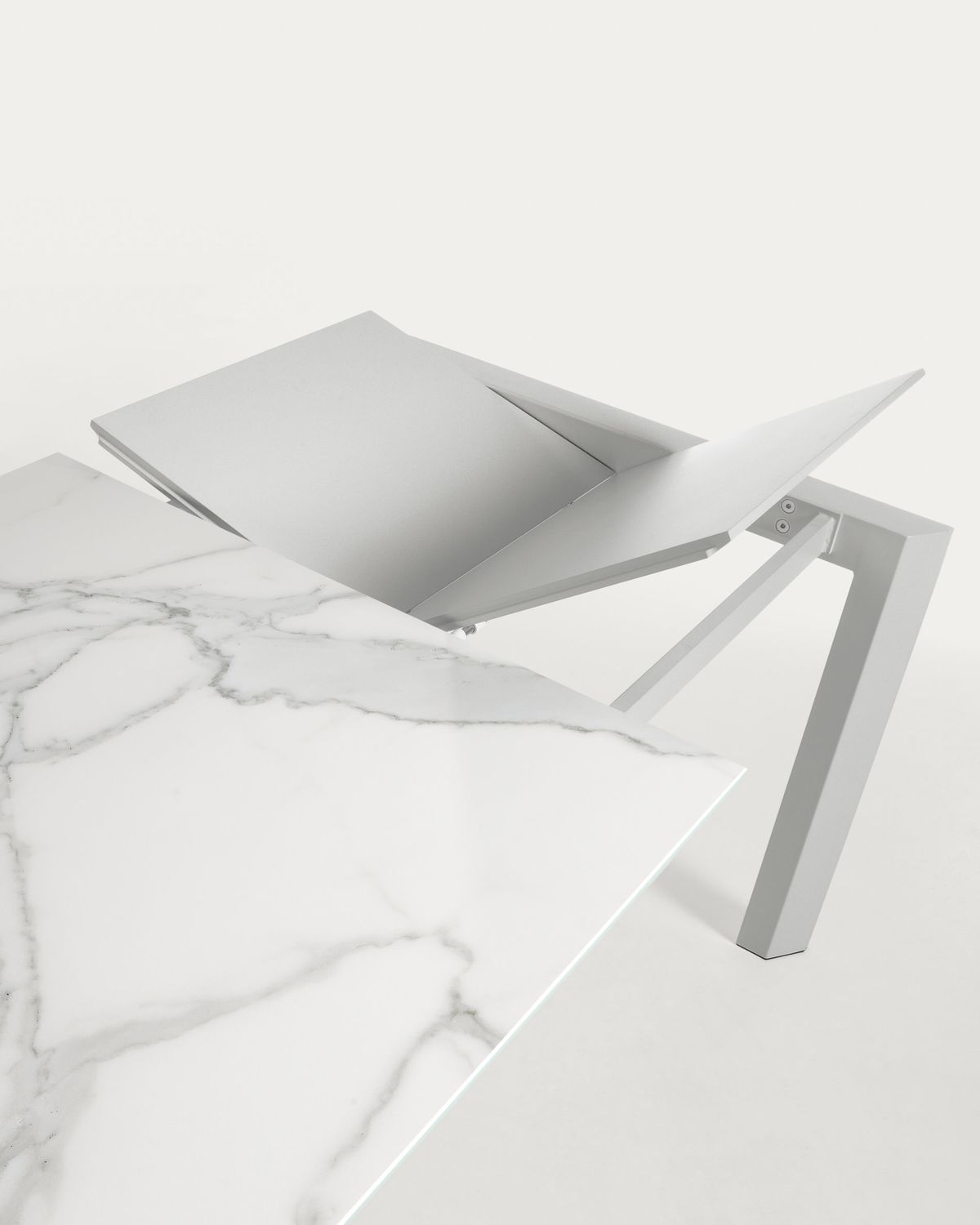 Mesa extensible Axis porcelánico acabado Kalos Blanco patas gris 140 (200) cm