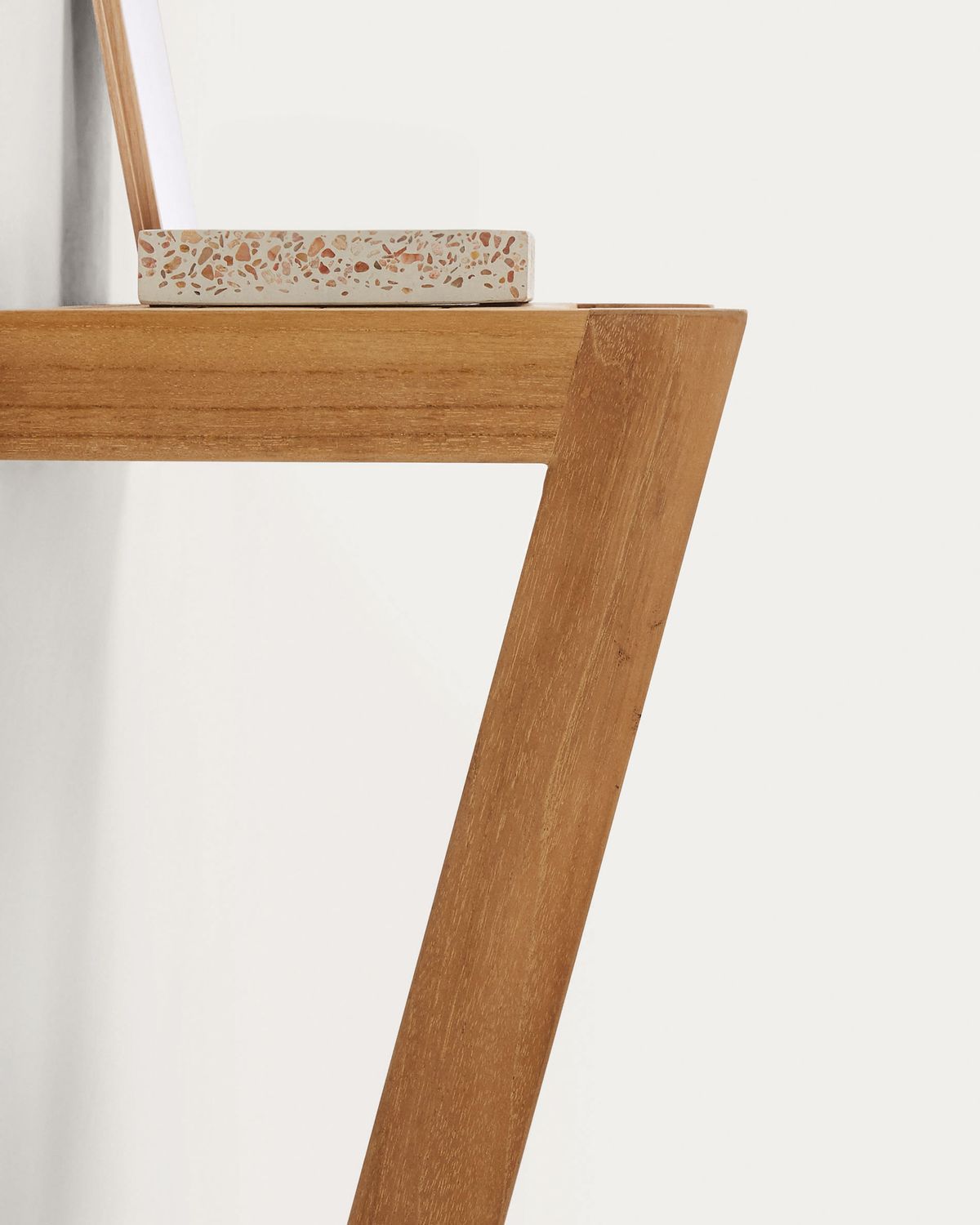 Toallero de pared Kuveni de madera maciza de teca 40 x 63 cm
