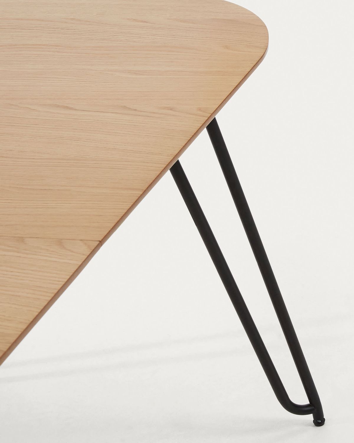Mesa extensible Novac 170 (320) x 100 cm chapa de roble patas de acero acabado negro