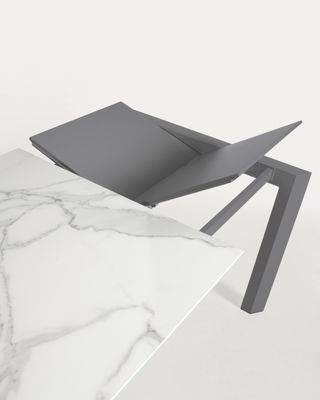 Mesa extensible Axis porcelánico acabado Kalos Blanco patas gris oscuro 140 (200) cm