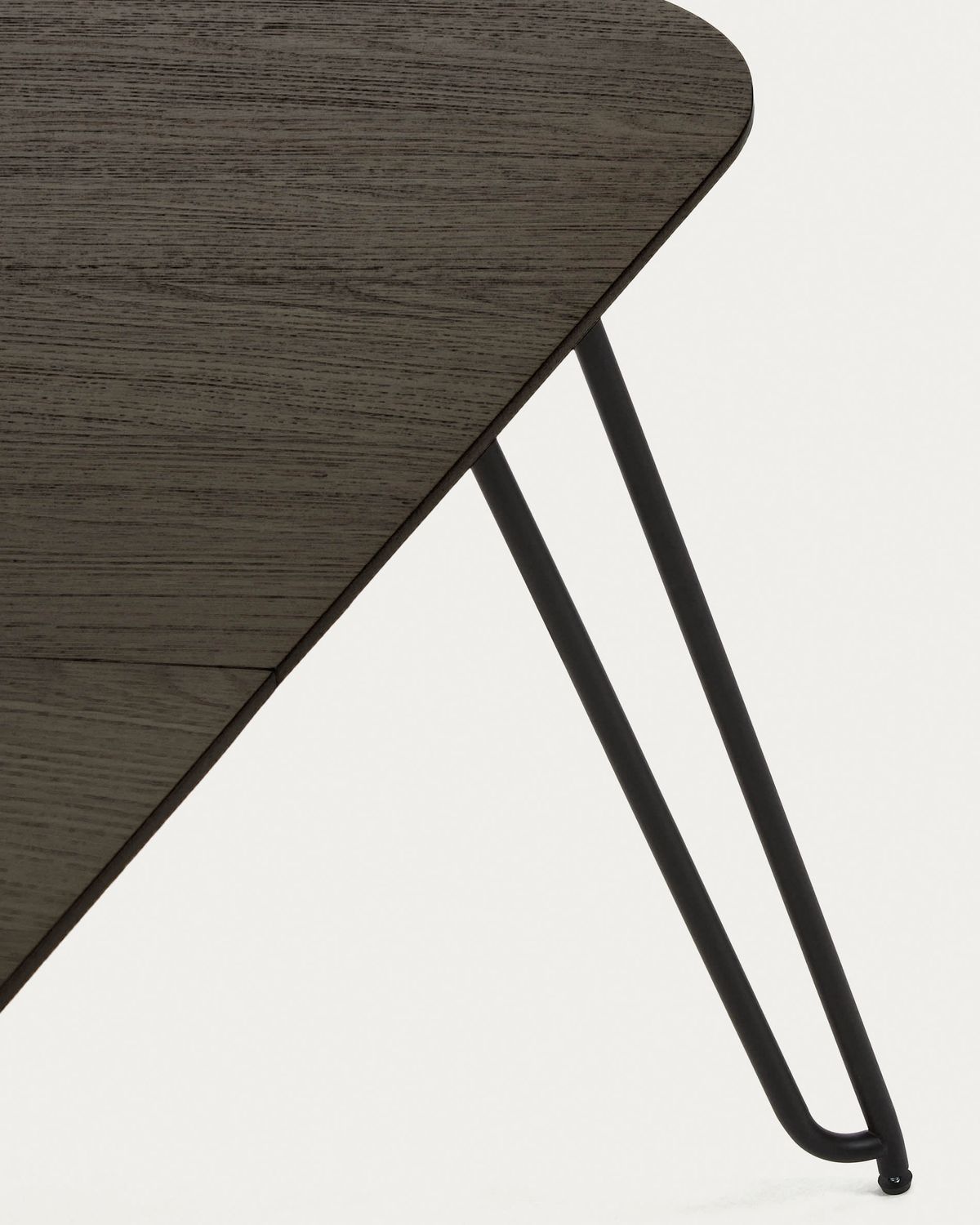 Mesa extensible Milian 140 (220) x 90 cm chapa de fresno patas de acero acabado negro