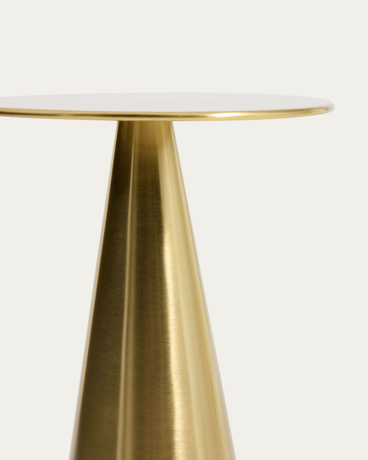 Mesa auxiliar Rhet de metal con acabado dorado Ø 39 cm