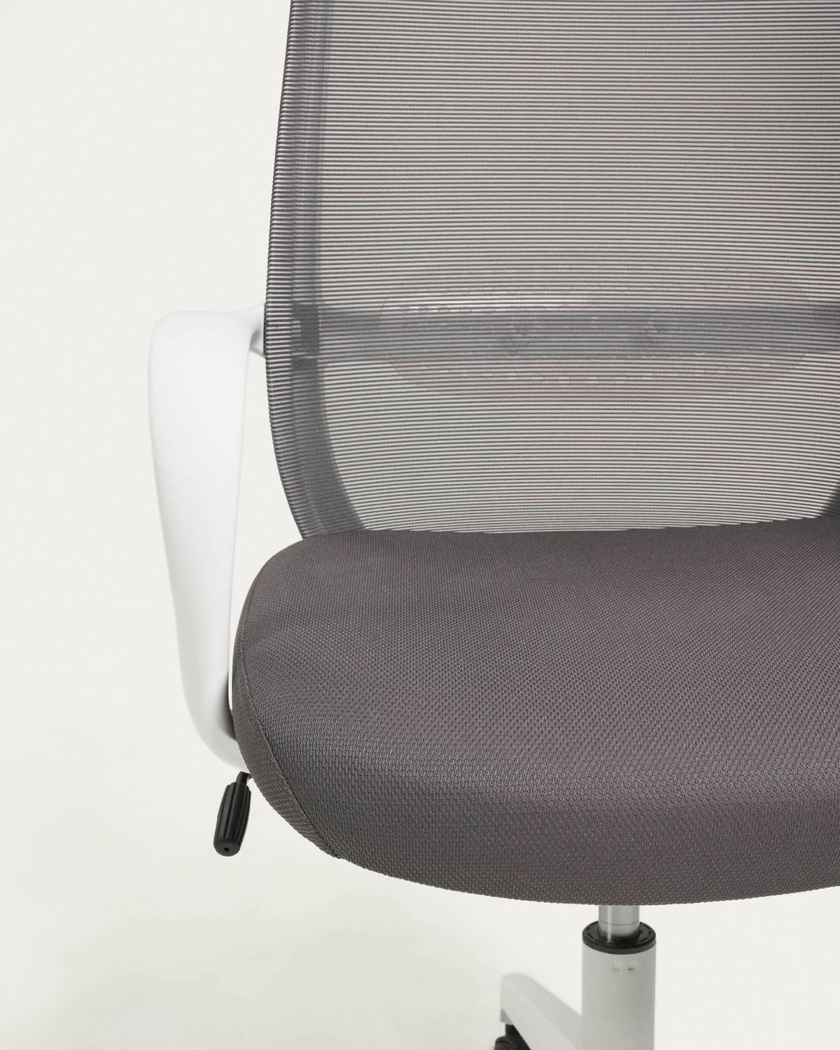 Silla de escritorio Melva gris y patas de acero blanco