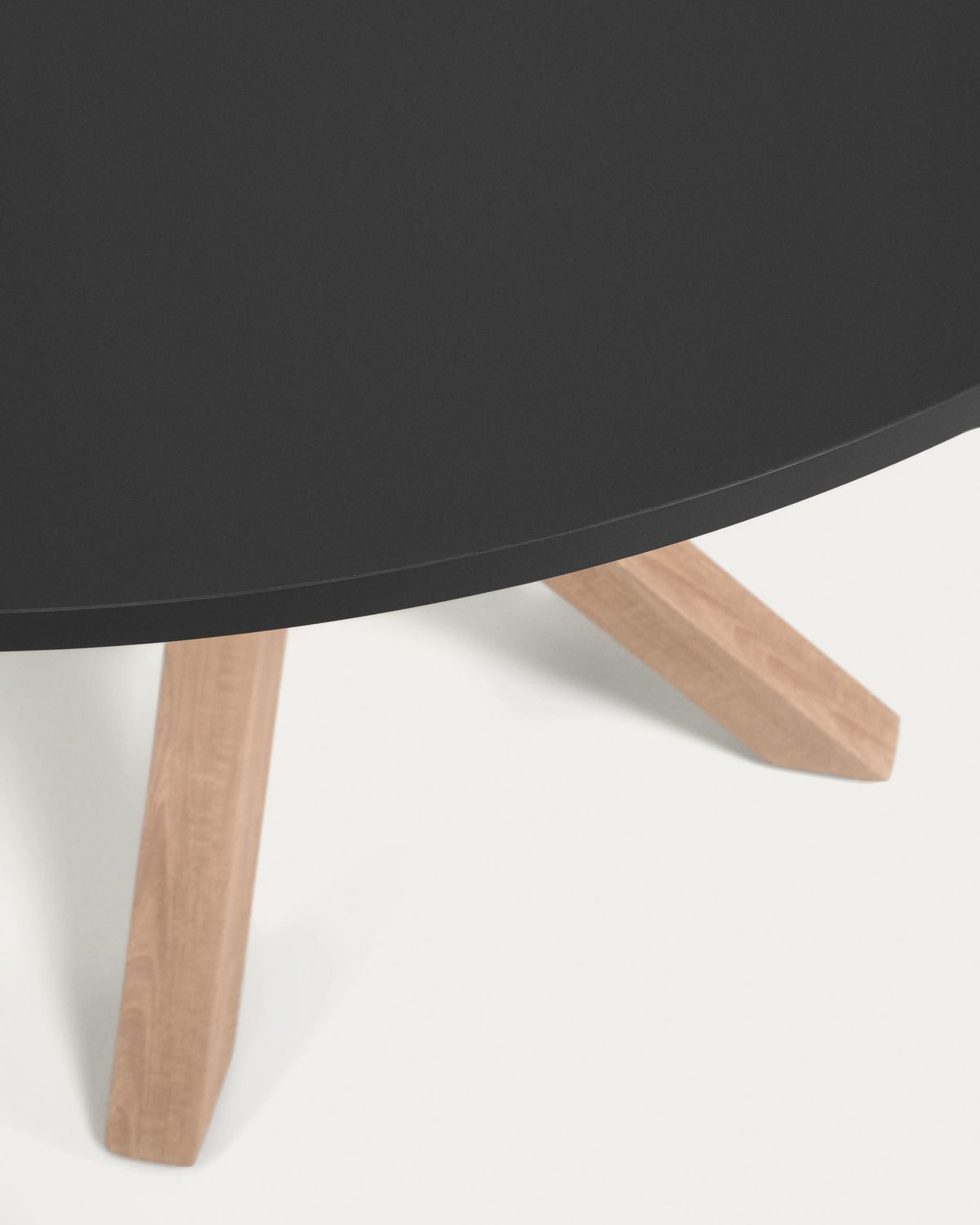 Mesa redonda Argo DM lacado negro y patas de acero con efecto madera Ø 120 cm