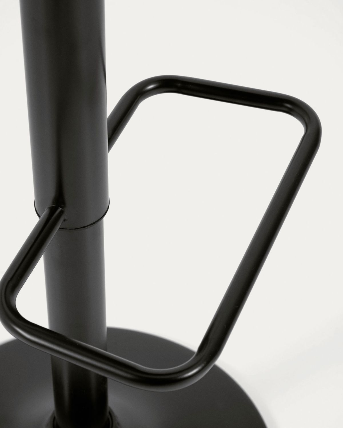 Taburete Orlando - T de poliuretano negro y acero negro mate 60-82 cm