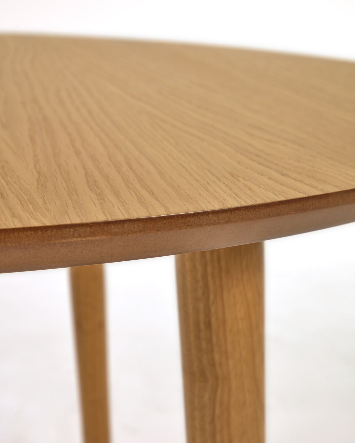Mesa extensible redonda Oqui chapa de roble y patas de madera maciza Ø 120 (200) x 120 cm