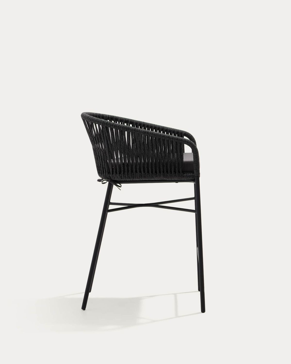 Taburete Yanet de cuerda negra y acero galvanizado altura 65 cm