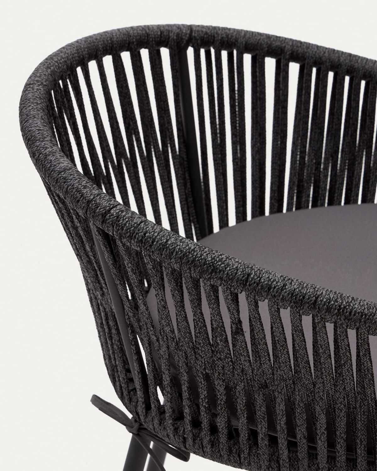 Taburete Yanet de cuerda negra y acero galvanizado altura 65 cm