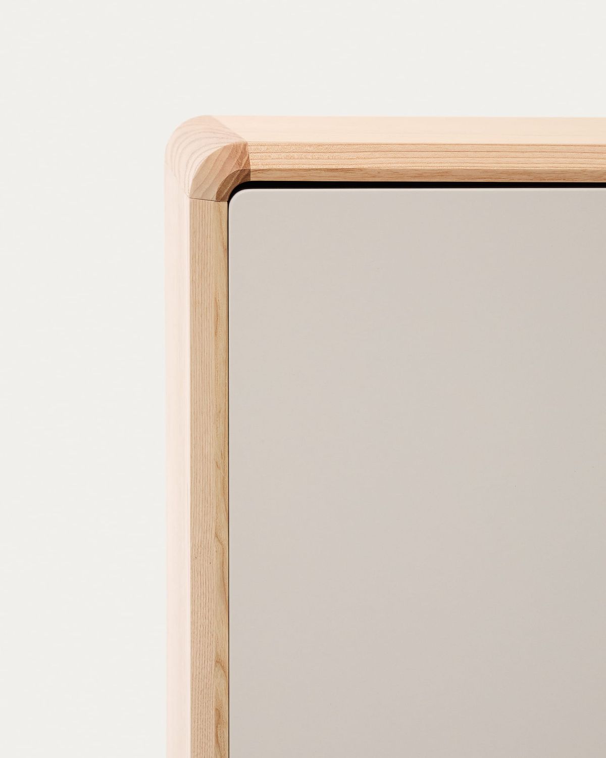 Aparador Anielle 1 puerta y 3 cajones de madera maciza y chapa de fresno 150 x 78 cm