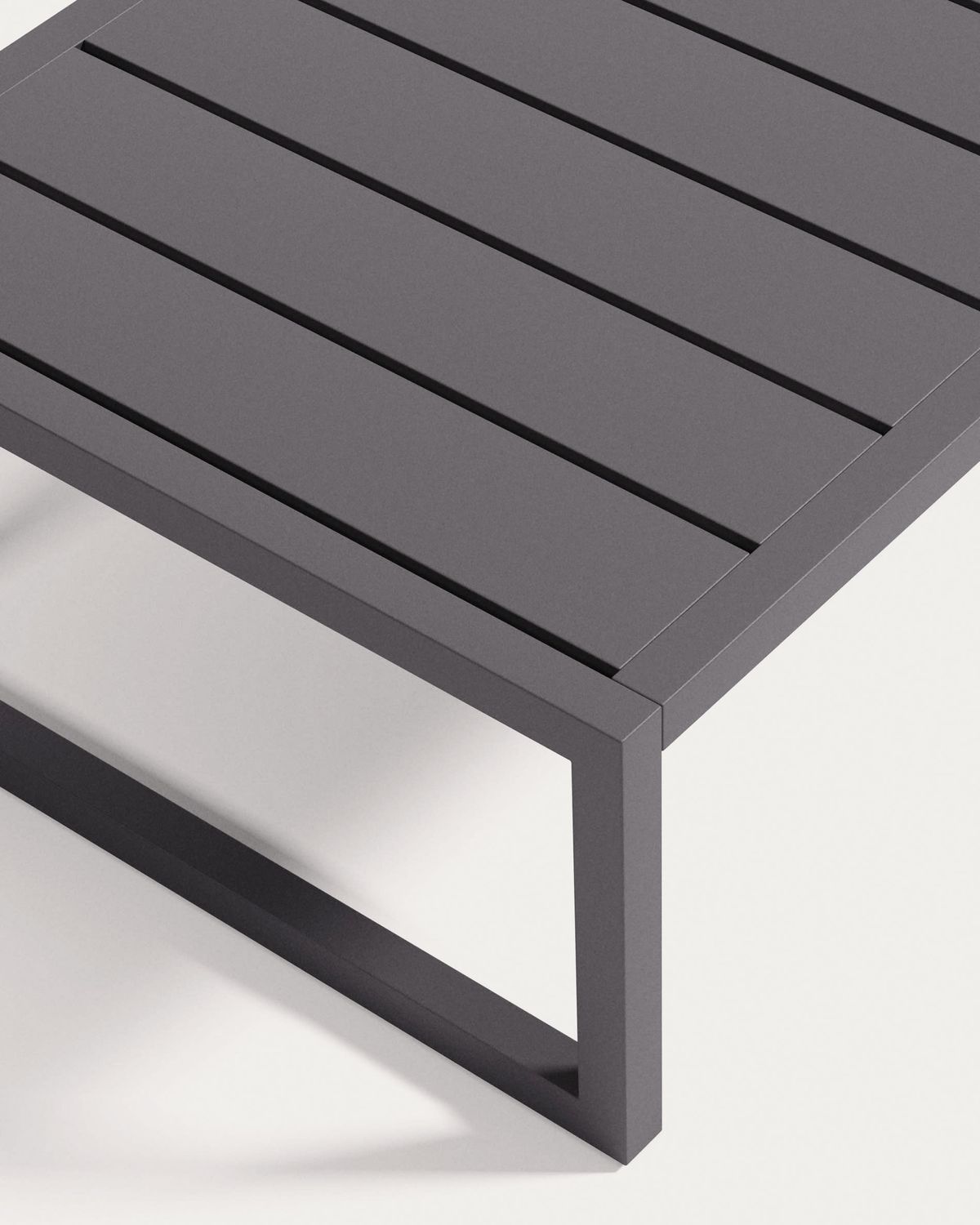 Mesa de centro 100% exterior Comova de aluminio negro 60 x 114 cm