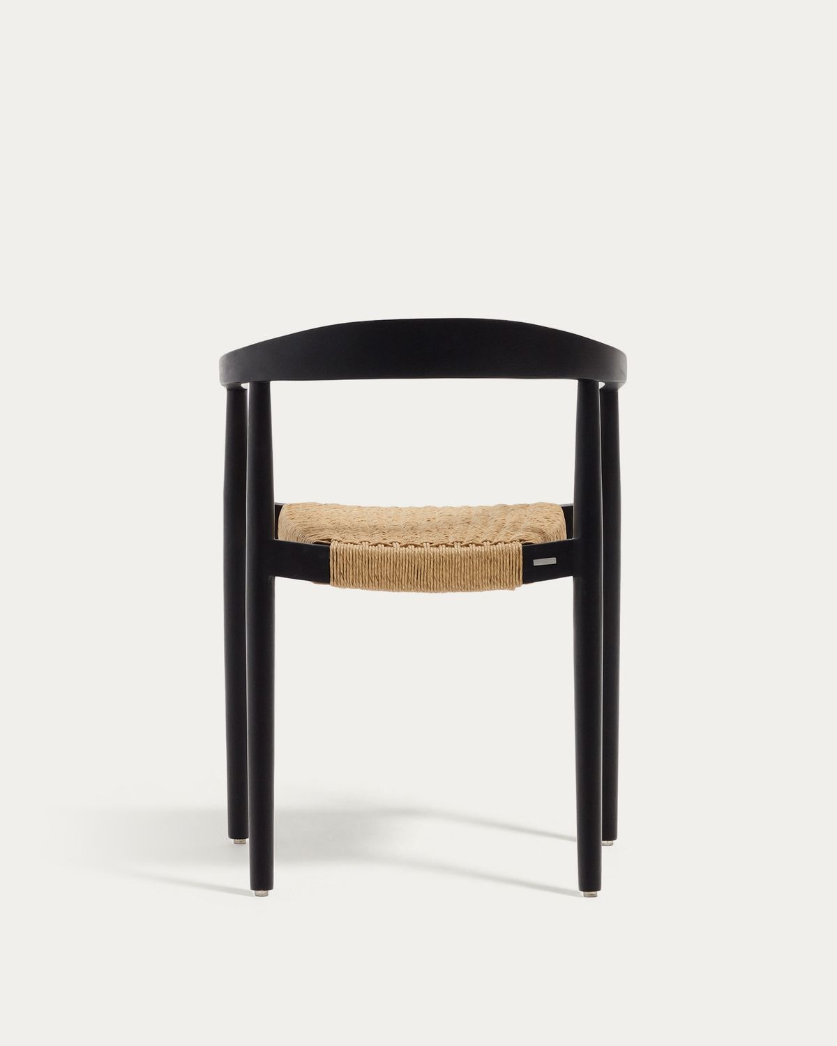 Silla apilable de exterior Ydalia de madera maciza de teca acabado negro y cuerda de ratán sintético