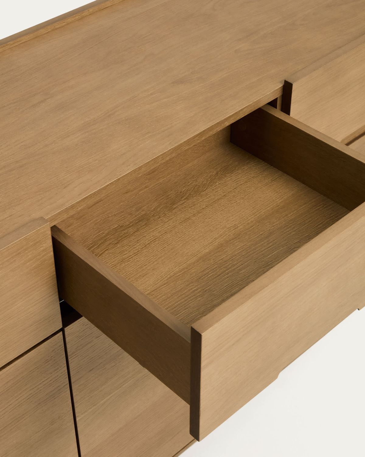 Aparador Arelida de chapa y madera maciza de roble acabado marrón claro 200 x 80 cm FSC Mix Credit