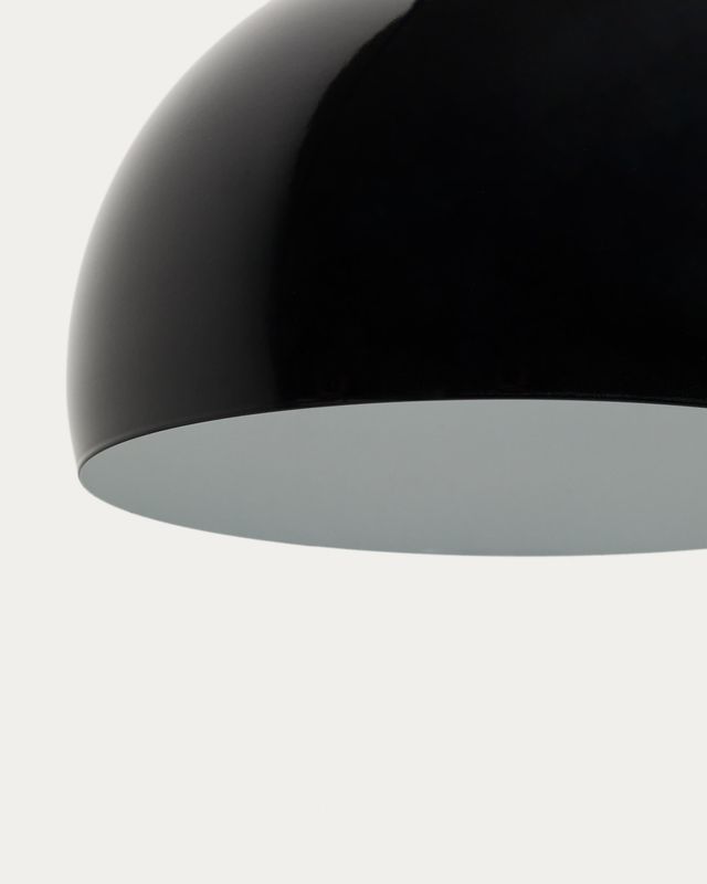 Lámpara de pie Madali de acero con acabado negro brillante y mármol negro