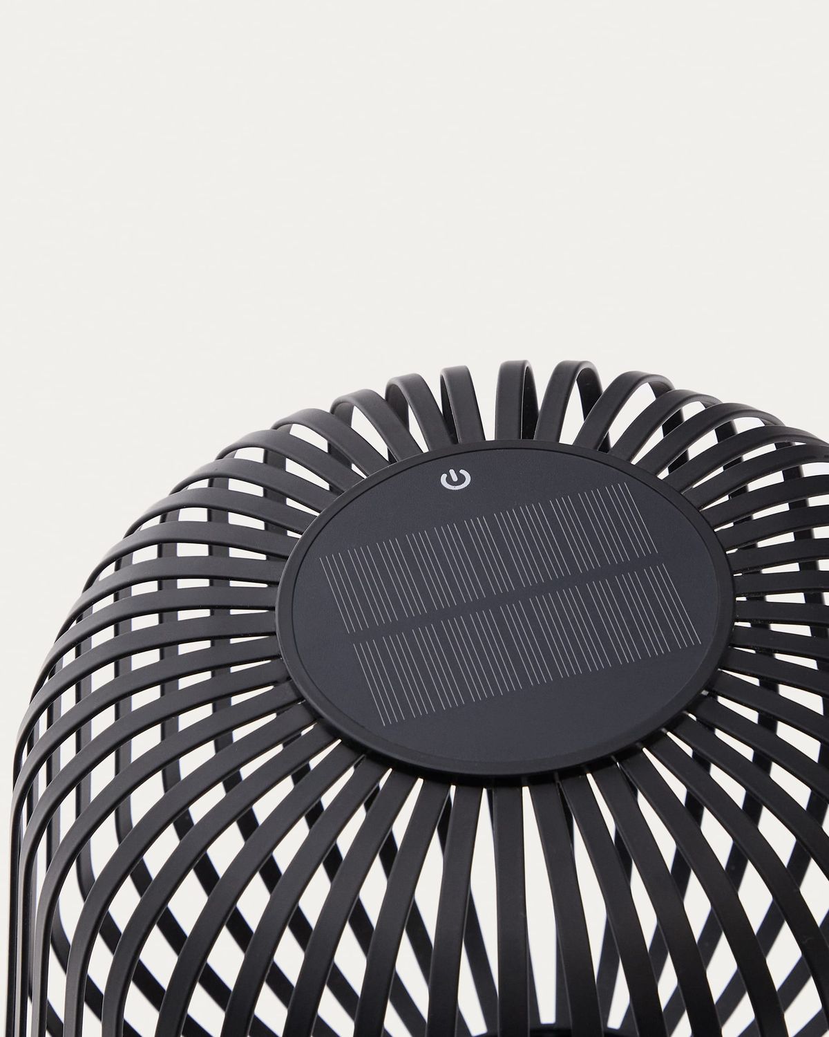 Lámpara de pie solar Reiba de metal negro