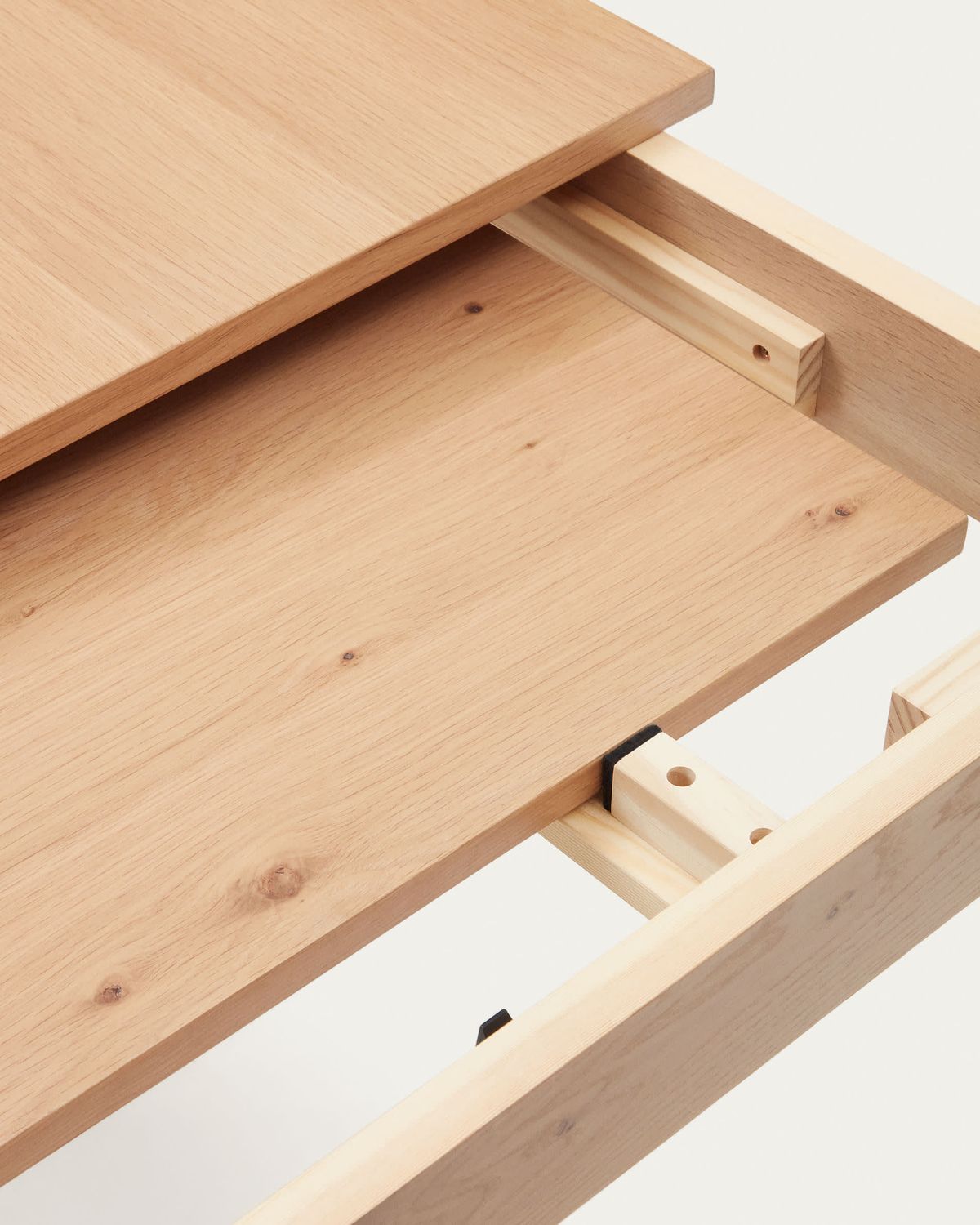 Mesa extensible Yain de chapa y madera maciza de roble 120 (180) x 80 cm