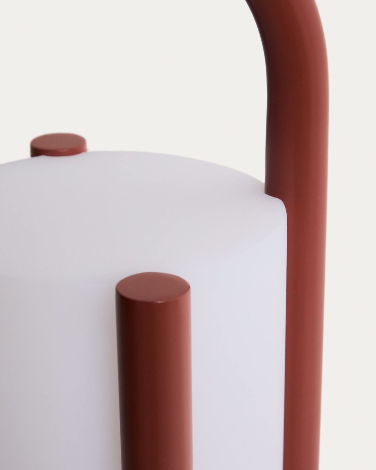 Lámpara de mesa grande portátil Leros de polietileno y acero terracota