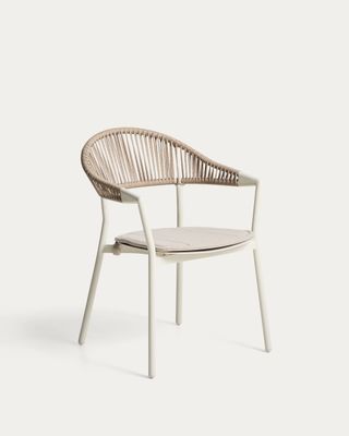 Silla apilable de exterior Alimia de aluminio crudo y cuerda sintética beige