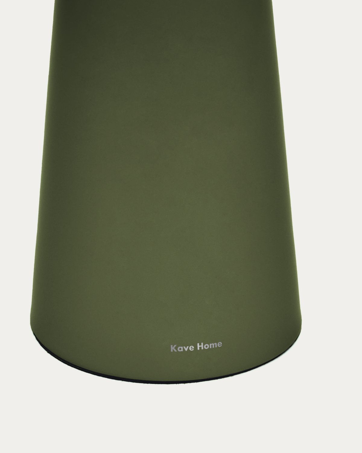 Lámpara de mesa grande de exterior Arenys de metal con acabado pintado verde