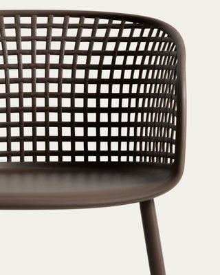 Silla de exterior Tenaro de plástico con estructura de acero marrón