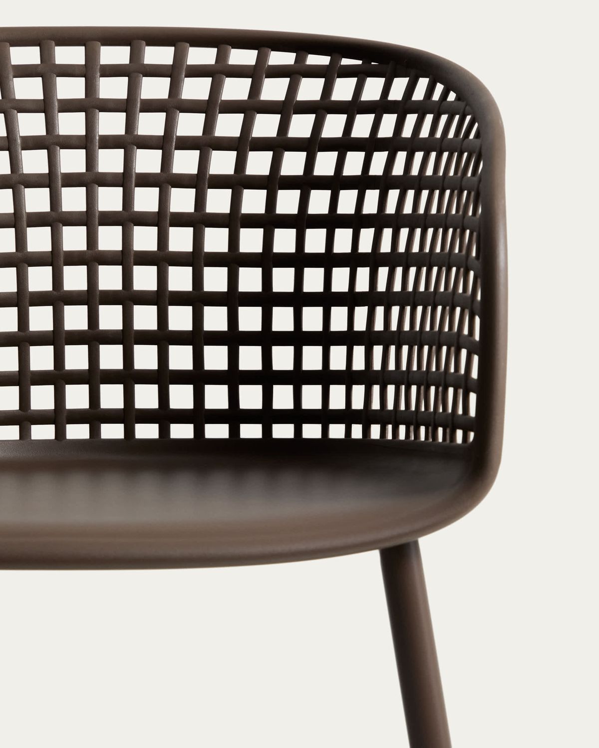Silla de exterior Tenaro de plástico con estructura de acero marrón