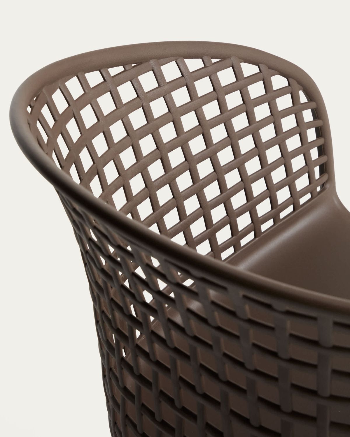 Silla de exterior Tenaro de plástico con estructura de acero marrón