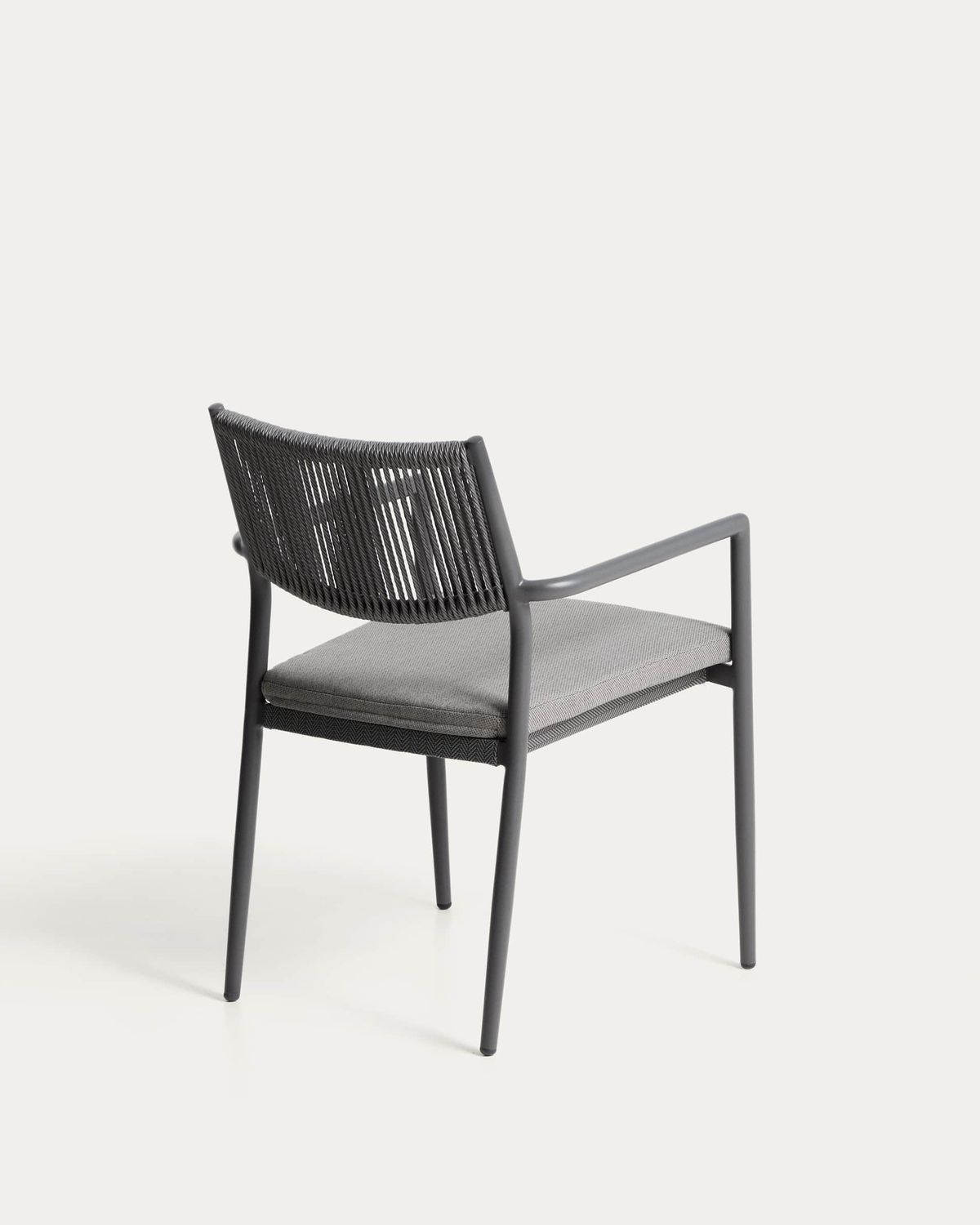 Silla apilable de exterior Argasi de aluminio grafito y cuerda sintética gris oscuro