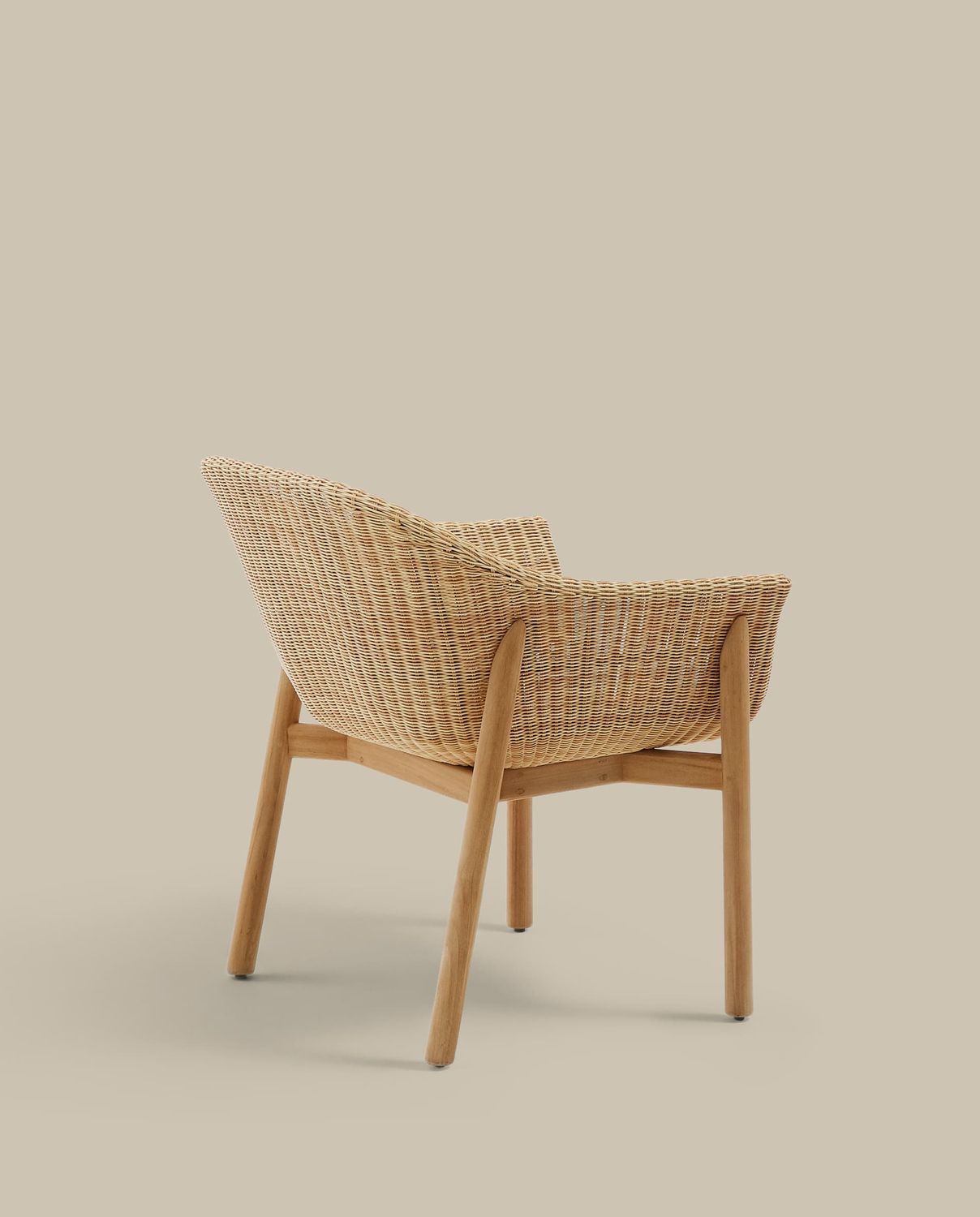 Silla Galea de madera maciza de teca y ratán sintético FSC 100%