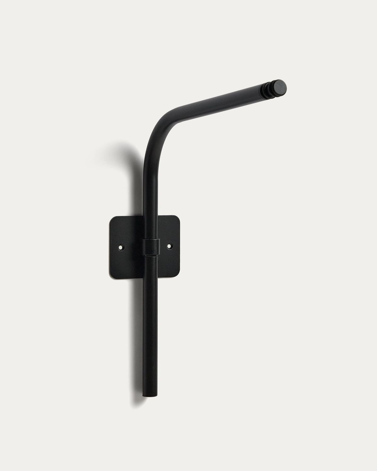 Soporte de pared para lámparas portátiles Nali de metal con acabado pintado negro