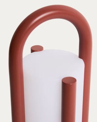 Lámpara de mesa pequeña portátil Leros de polietileno y acero terracota
