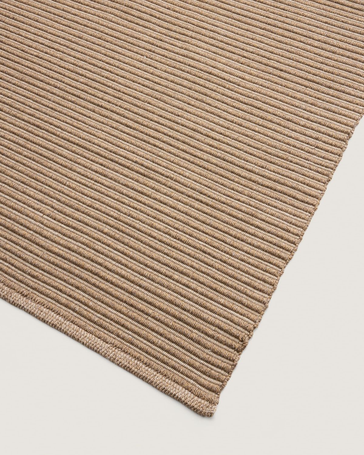 Alfombra Ardelia de fibras sintéticas beige 160 x 230 cm