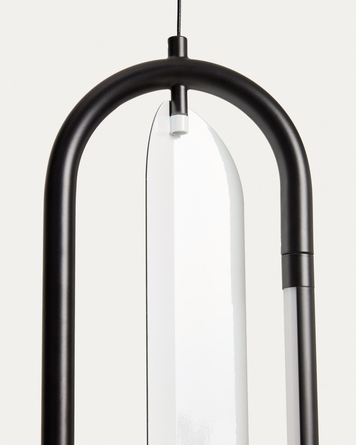 Lámpara de techo Bow de aluminio negro Ø 16 cm