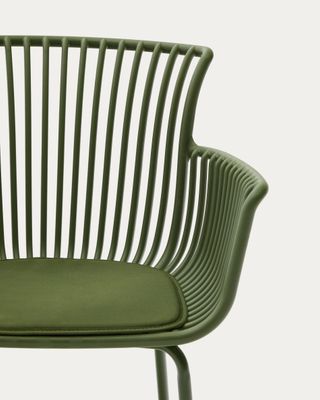 Silla de exterior Surpika con patas de acero verde
