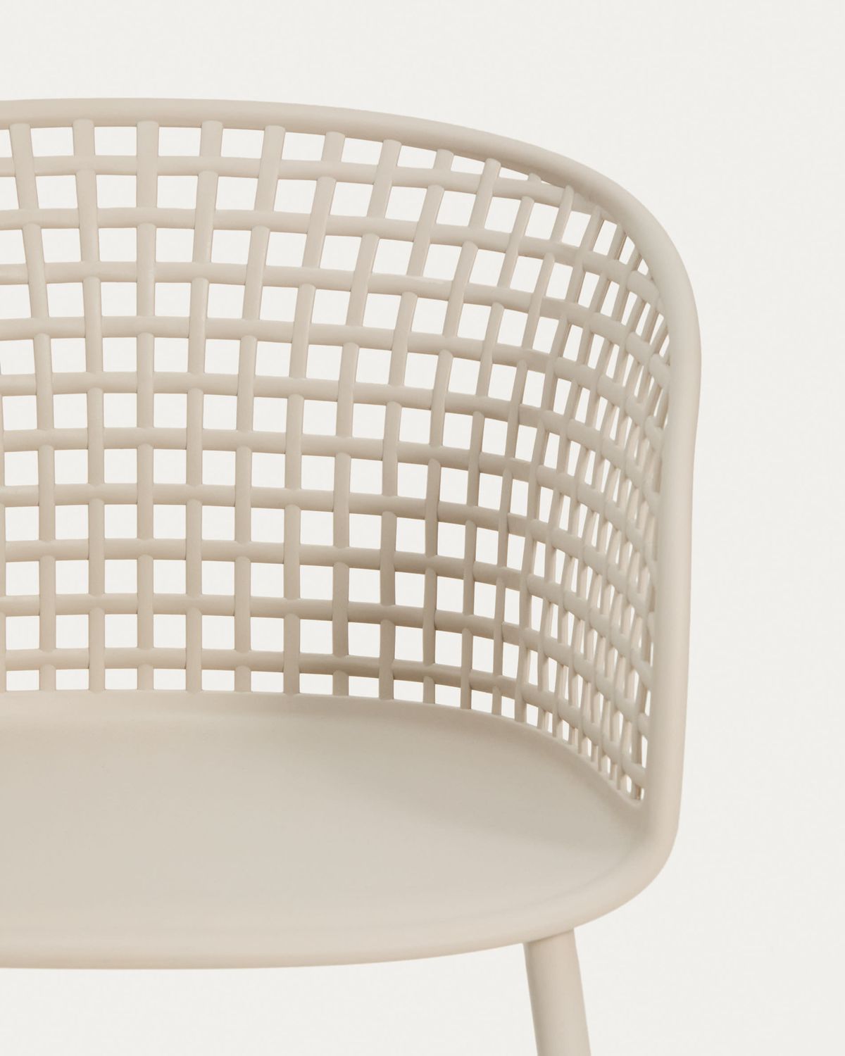 Silla de exterior Tenaro de plástico con estructura de acero beige