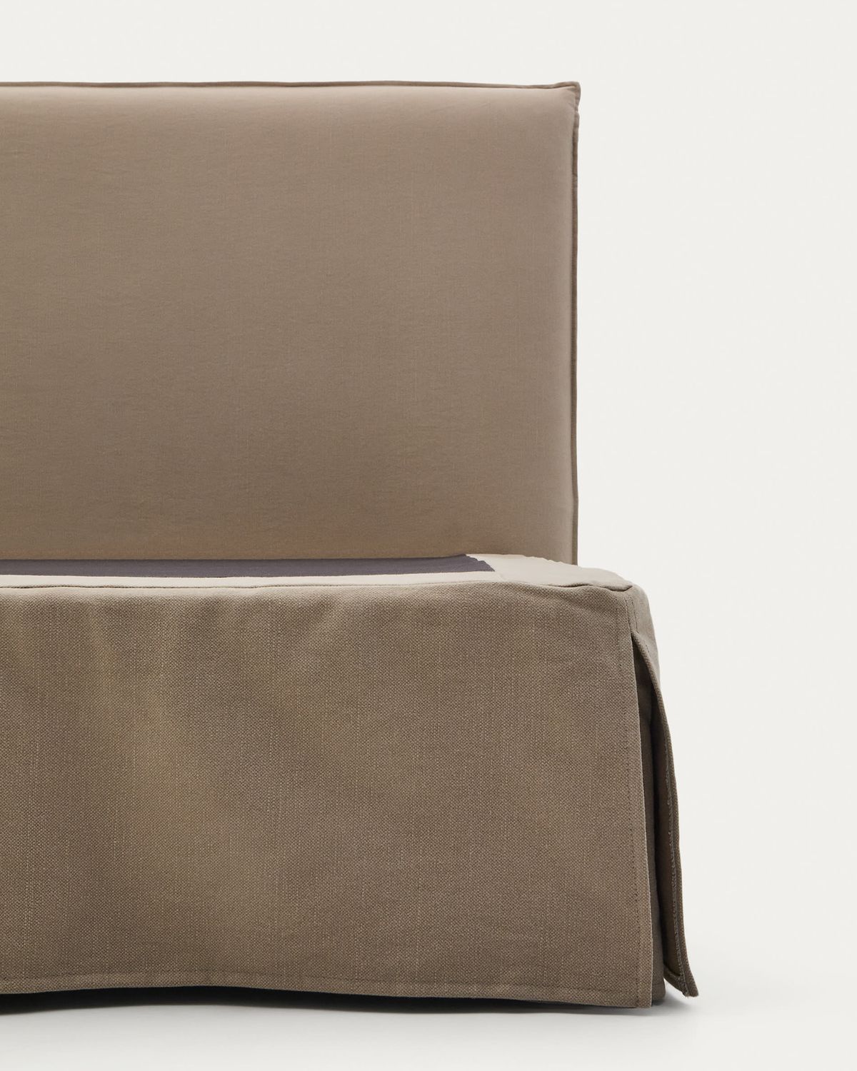 Cama desenfundable Jaira de lino y algodón topo para colchón de 180x200cm FSC Mix Credit