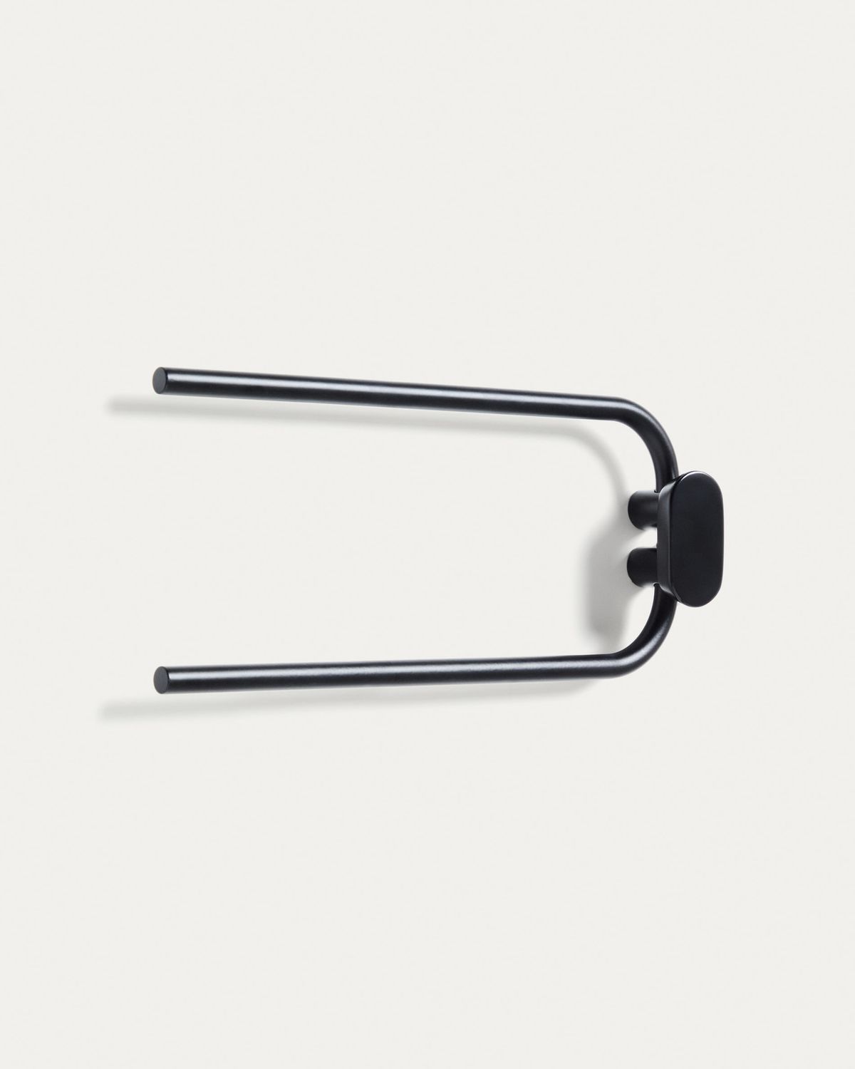 Toallero Arely con 2 brazos de metal negro