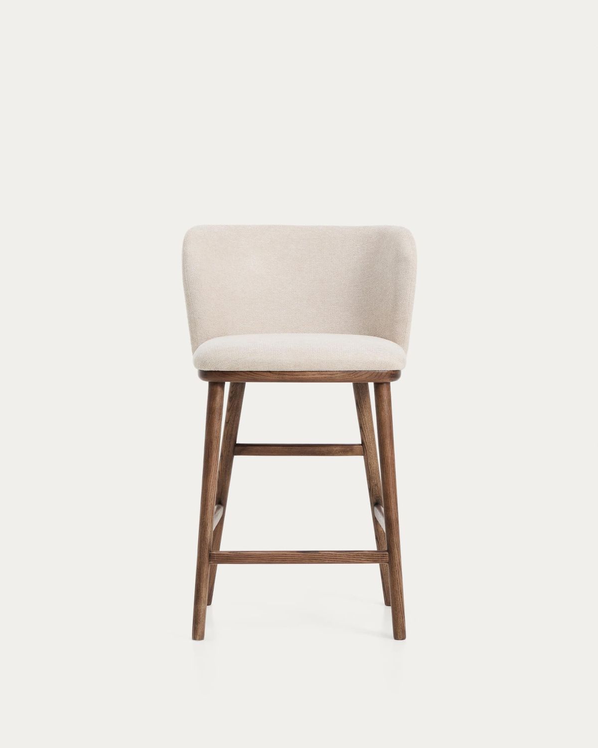 Taburete Ciselia chenilla beige y patas de madera maciza fresno acabado tono nogal FSC Mix Credit 65cm