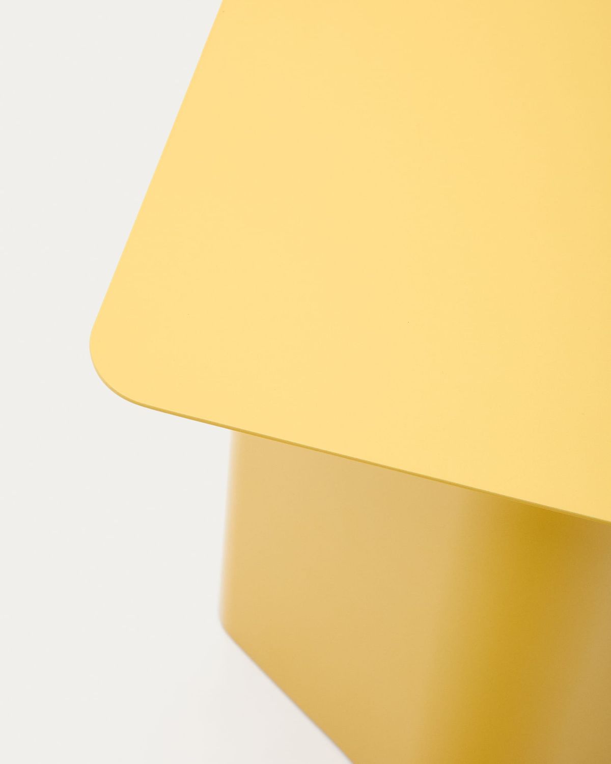 Mesa auxiliar Arvin de hierro amarillo 42 x 42 cm