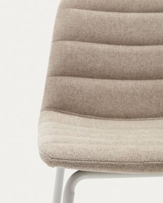 Taburete Zunilda de chenilla beige y acero con acabado blanco mate altura 65 cm FSC 100%