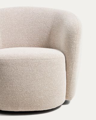 Butaca giratoria Odenia de micro bouclé beige