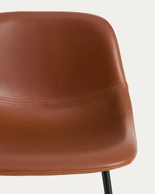 Taburete Zahara de poliuretano marrón y patas de acero con acabado negro 76 cm FSC 100%
