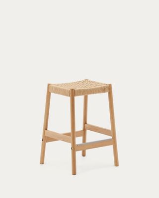 Taburete Yalia de madera maciza de roble con acabado natural y cuerda altura 65 cm FSC100%