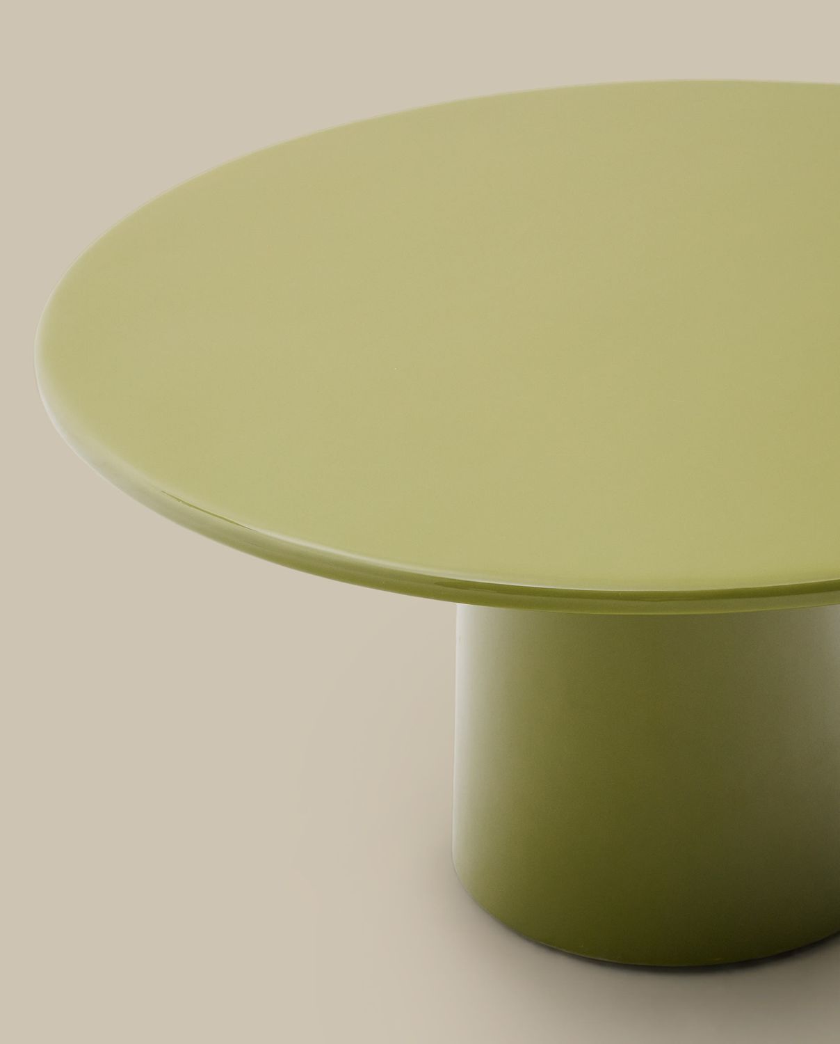 Mesa de centro Albanella de cemento con acabado verde brillante Ø85 cm