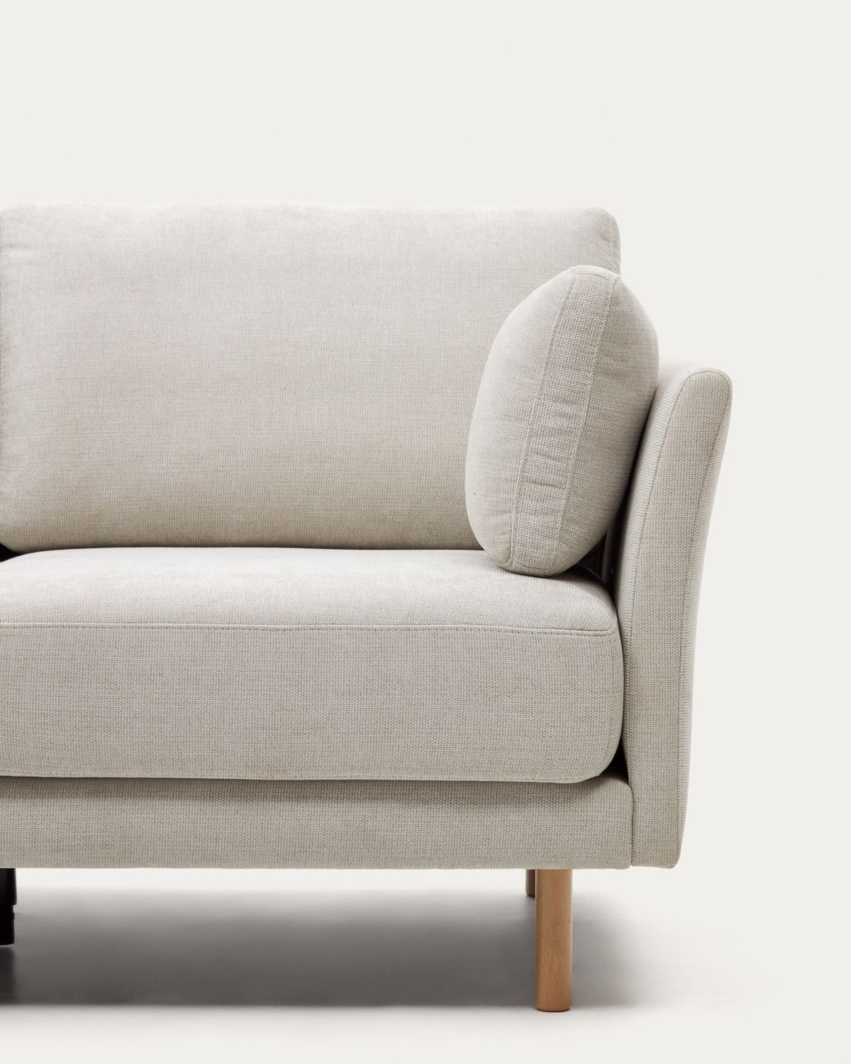 Sofá Gilma 3 plazas chenilla chaise longue derecho/izquierdo perla y patas natural 260 cm