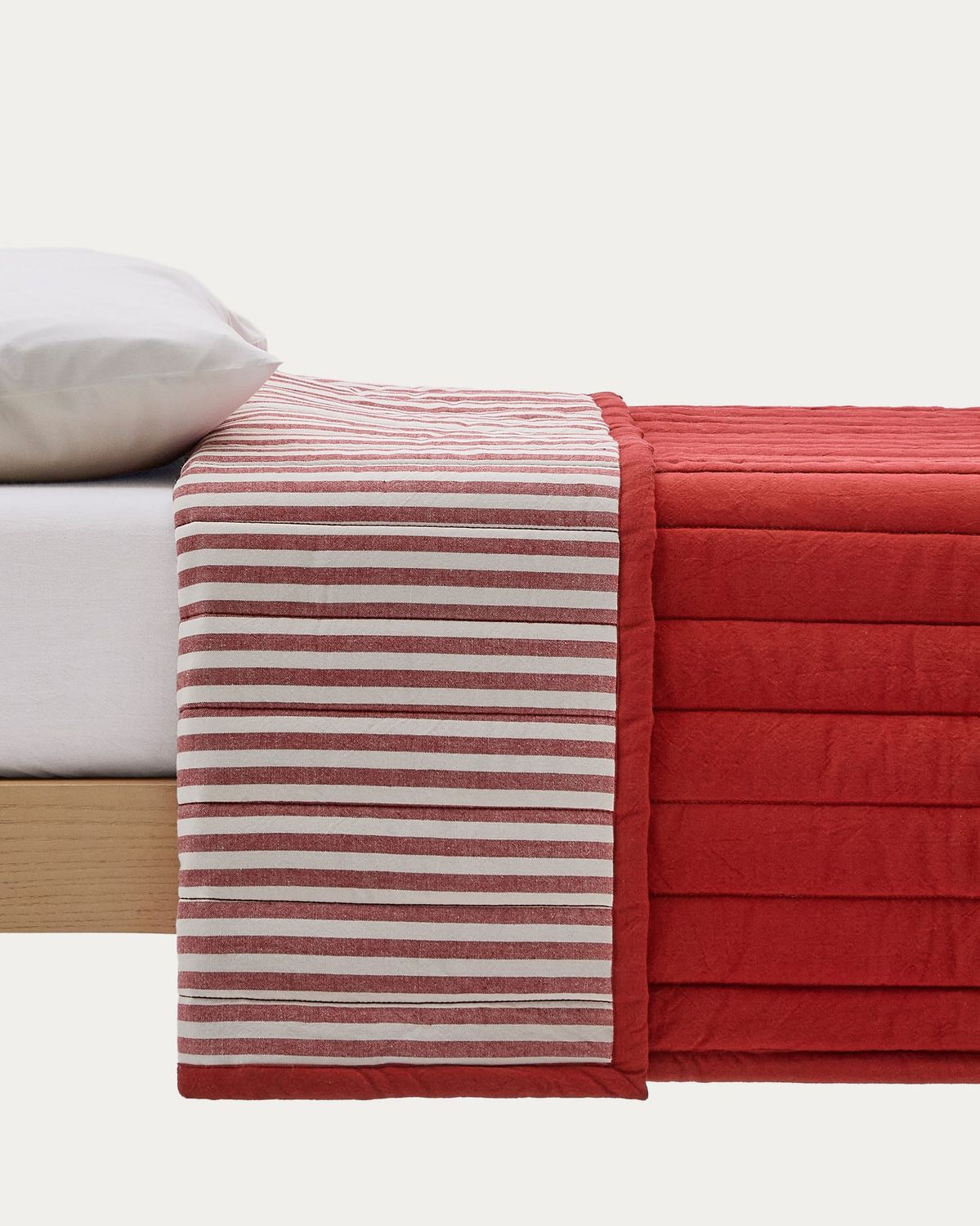 Colcha Sini de 100% algodón rojo para cama de 90 cm
