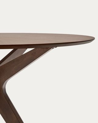Mesa redonda Naanim de chapa de nogal Ø 120 cm