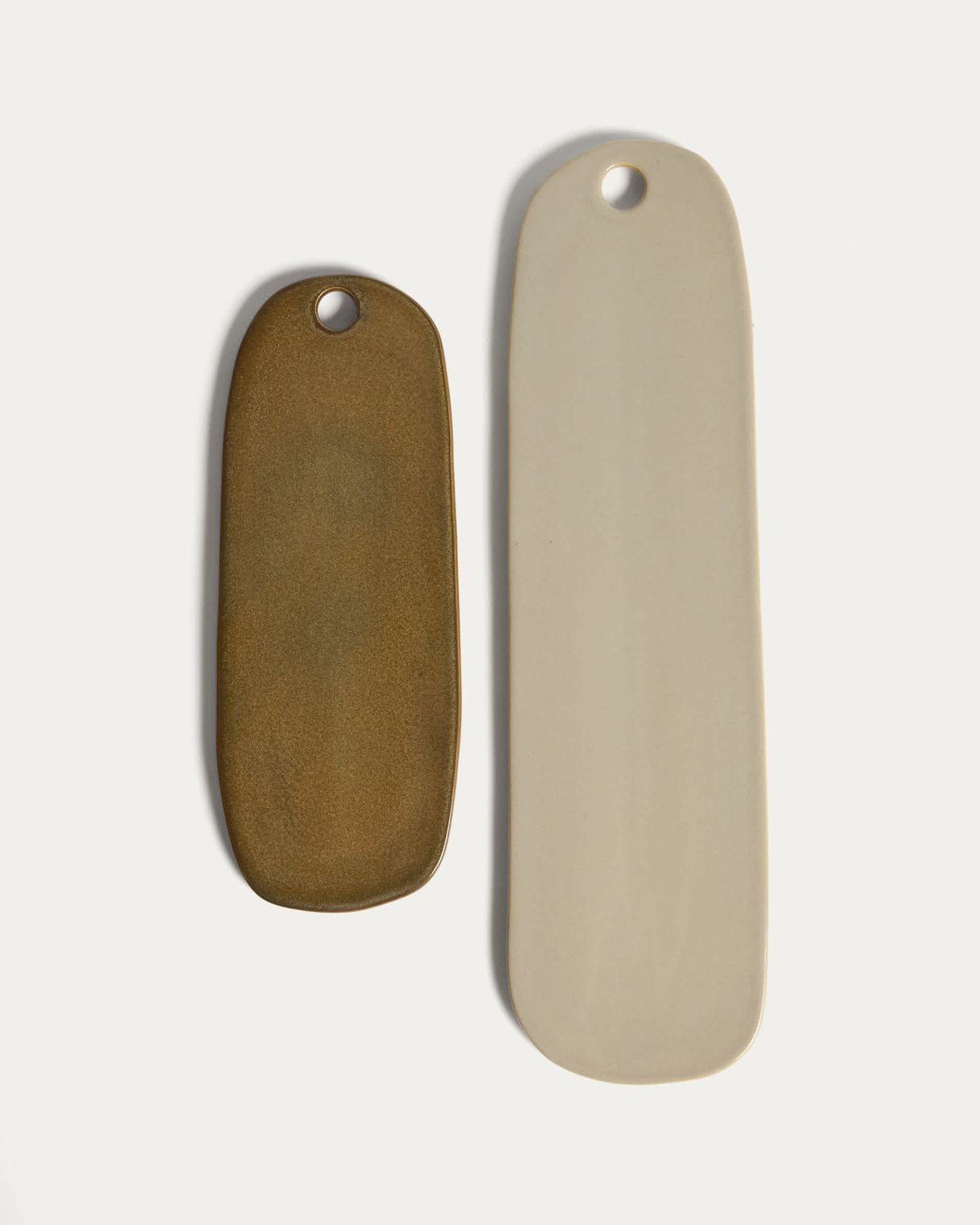 Tabla de servir Aderno de cerámica verde musgo 29 x 11,5 cm
